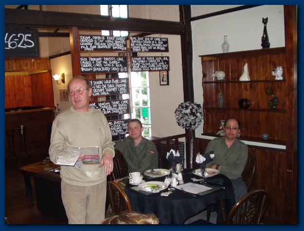 600x449 pixels (133K)